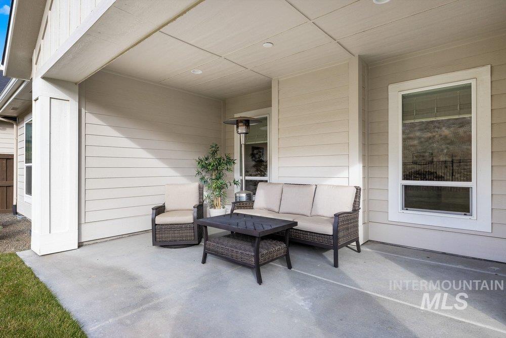 3203 W Antelope View Dr