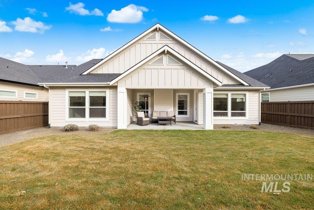 3203 W Antelope View Dr