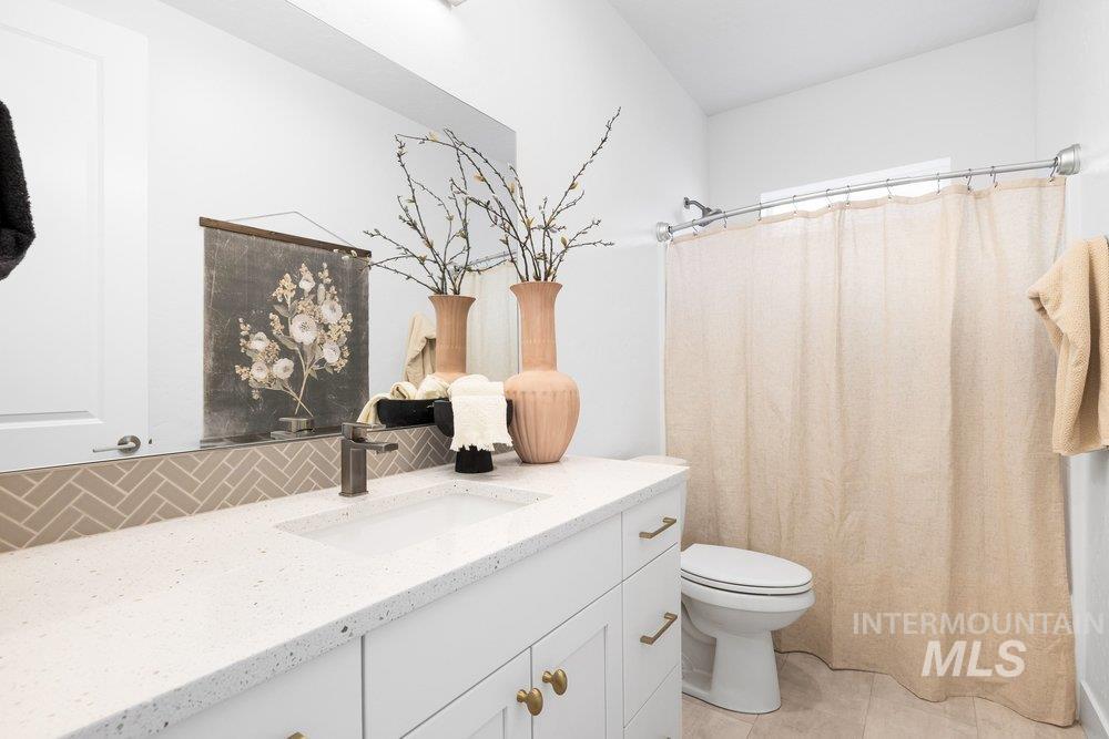 3203 W Antelope View Dr