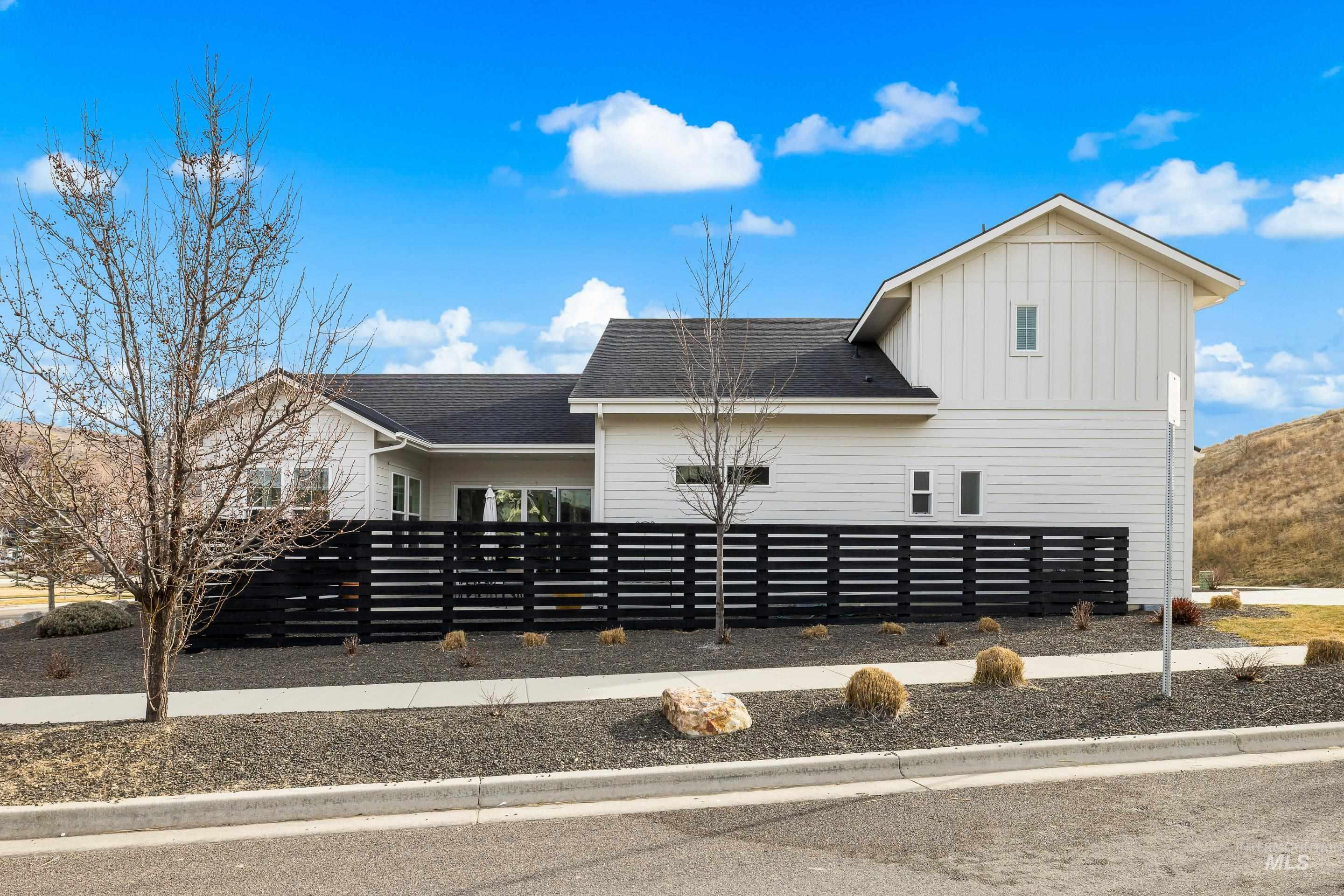 12010 N Horse Collar Way