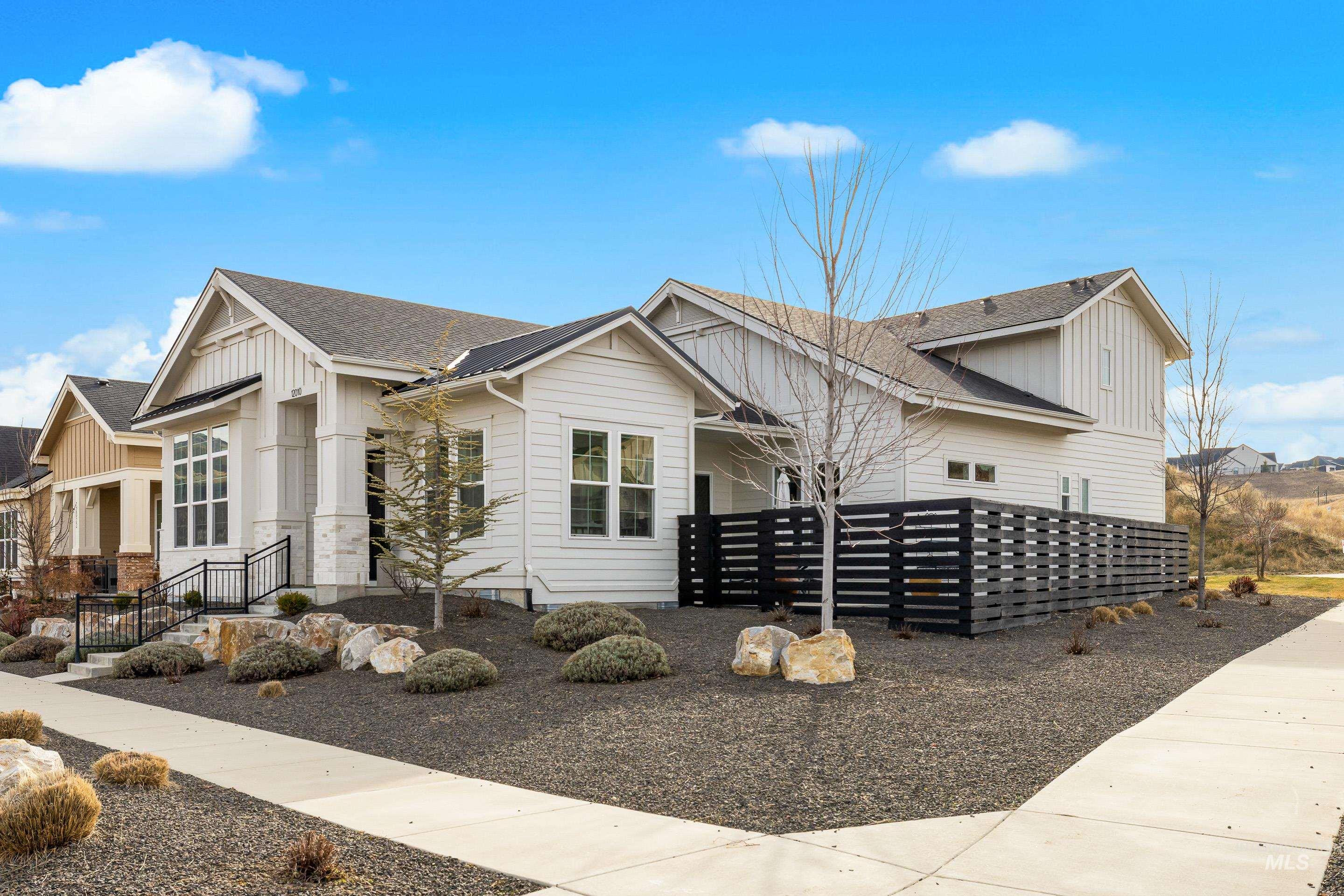 12010 N Horse Collar Way