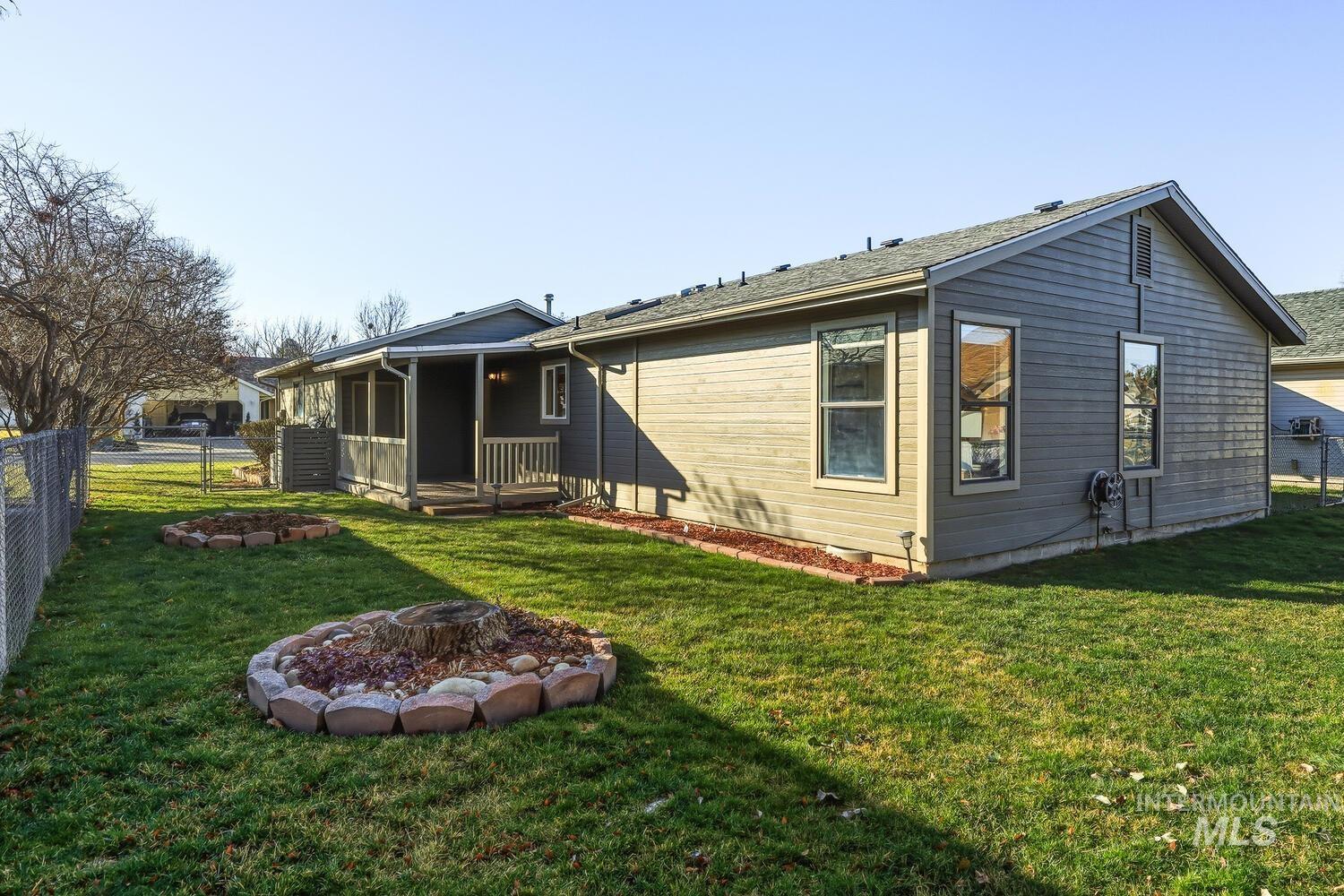 8290 W Clubhouse Ln.