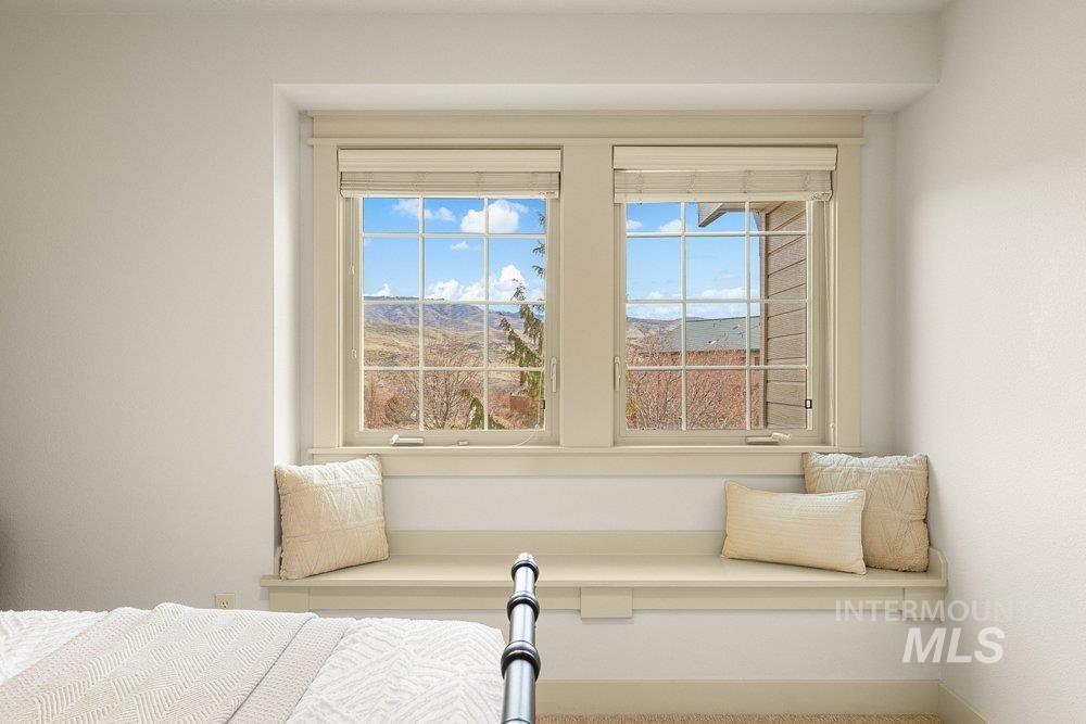 12803 N Schicks Ridge Road