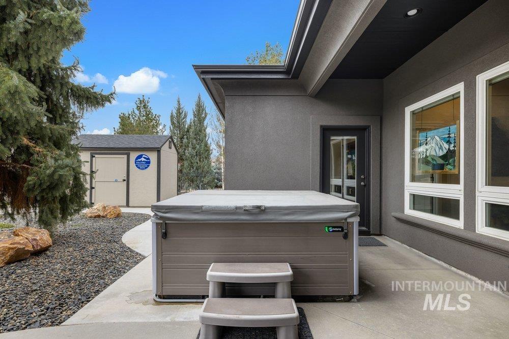 12320 N Upper Ridge Pl.