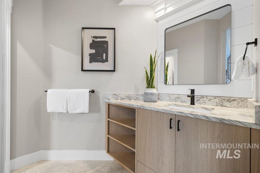 12320 N Upper Ridge Pl.