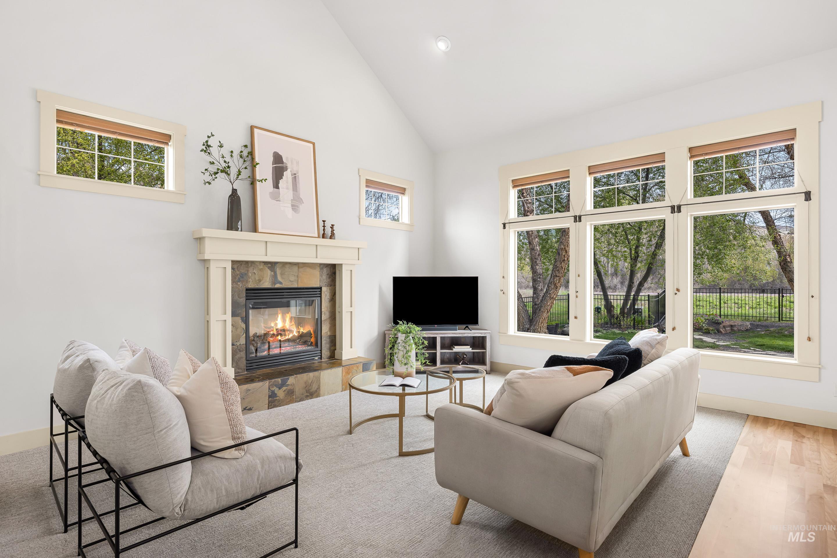 4172 W Miners Farm Dr