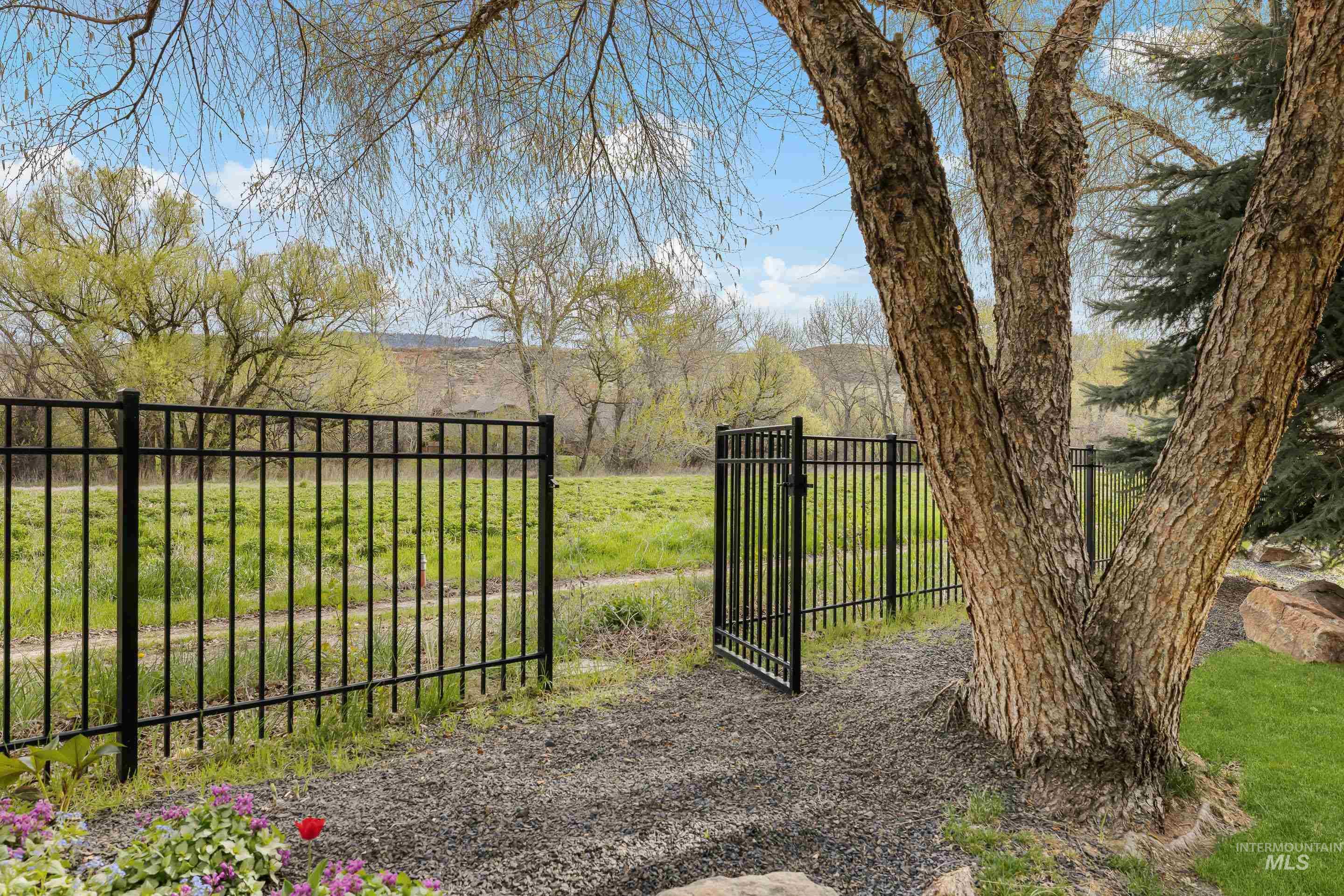 4172 W Miners Farm Dr