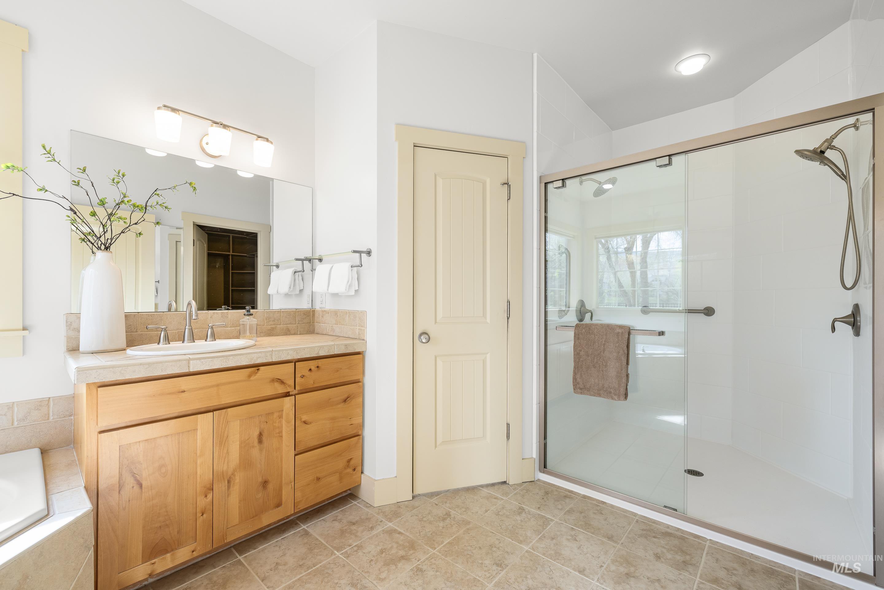 4172 W Miners Farm Dr