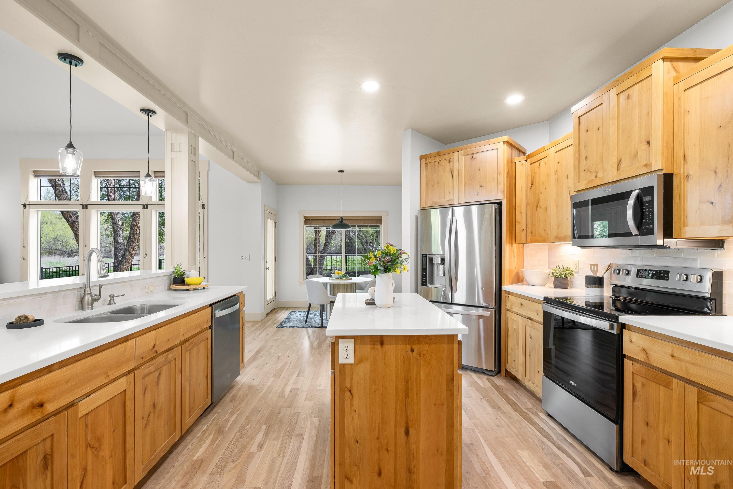 4172 W Miners Farm Dr