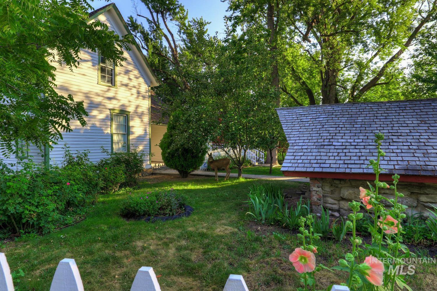 12732 N 11th Ave.