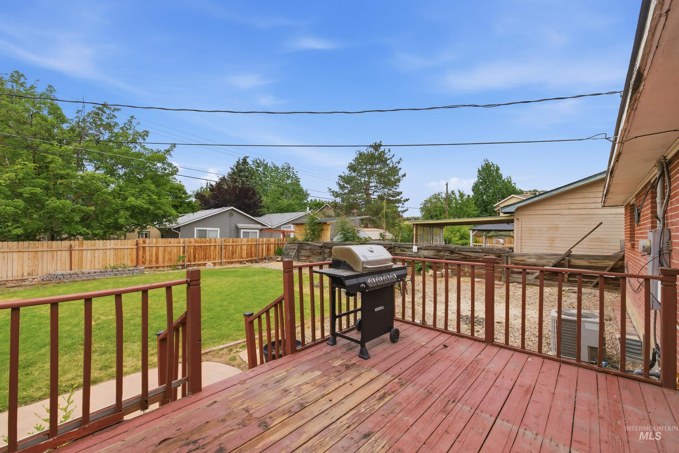 3701 N Woody Drive