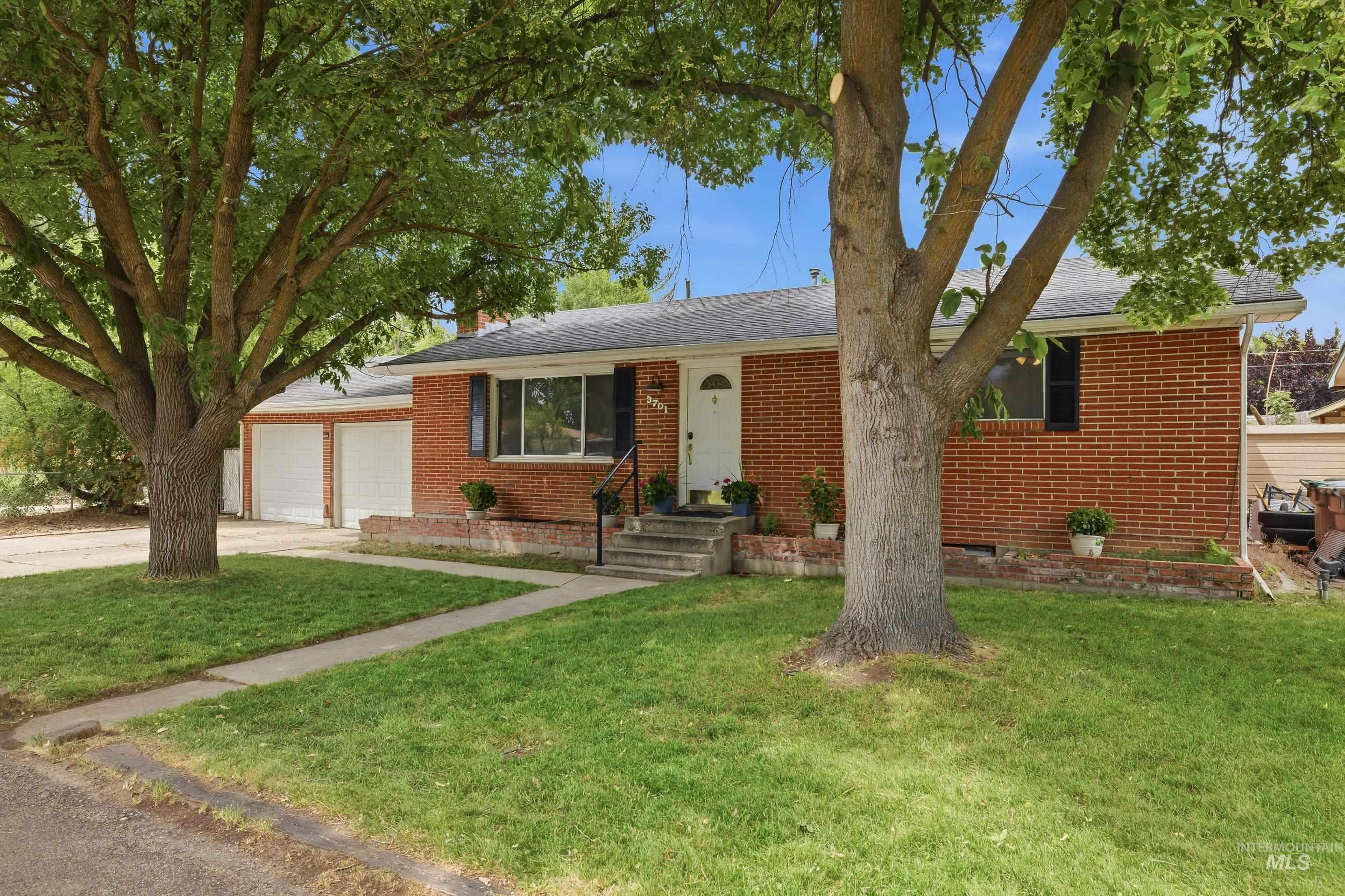 3701 N Woody Drive