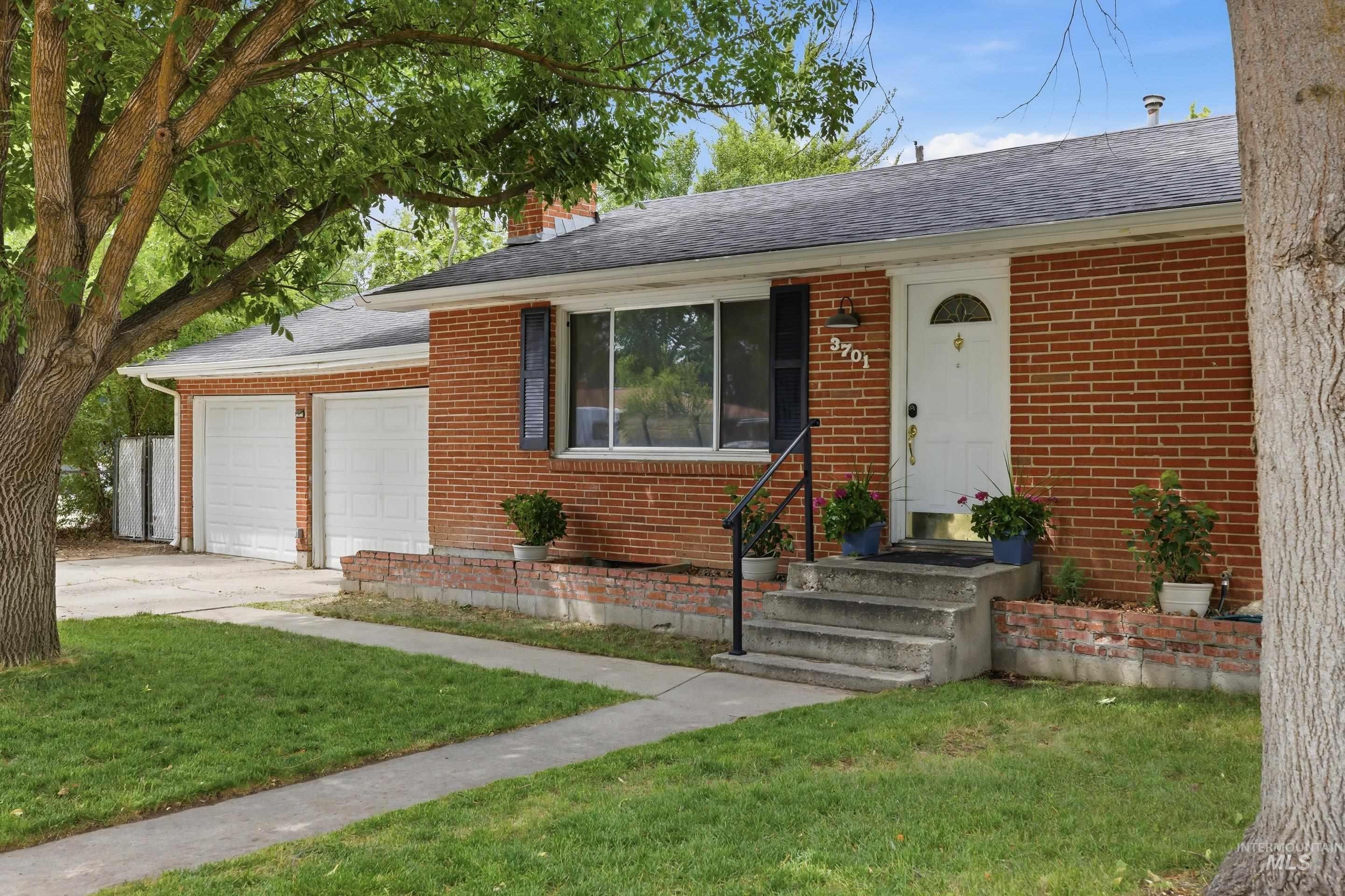 3701 N Woody Drive
