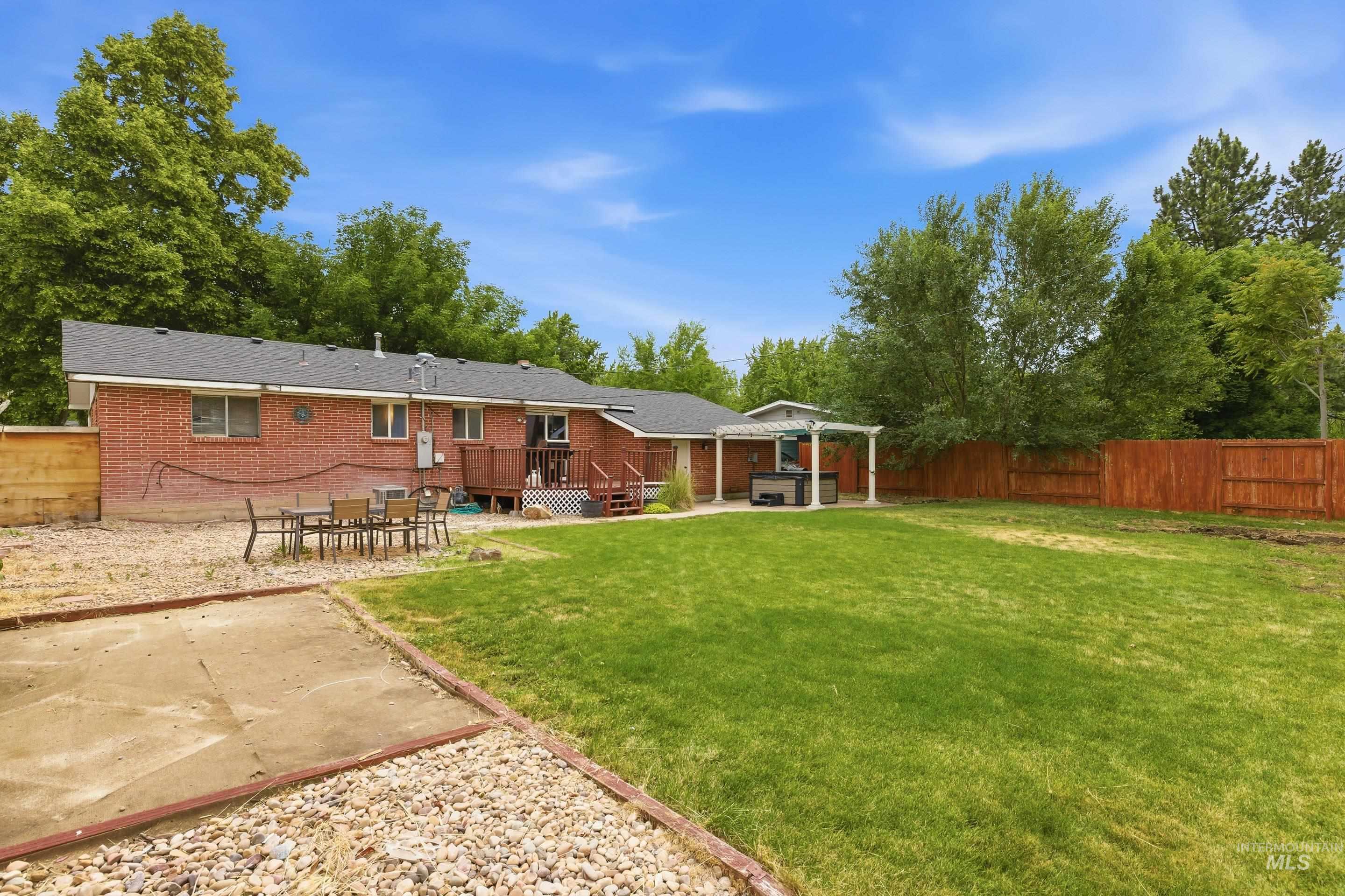 3701 N Woody Drive