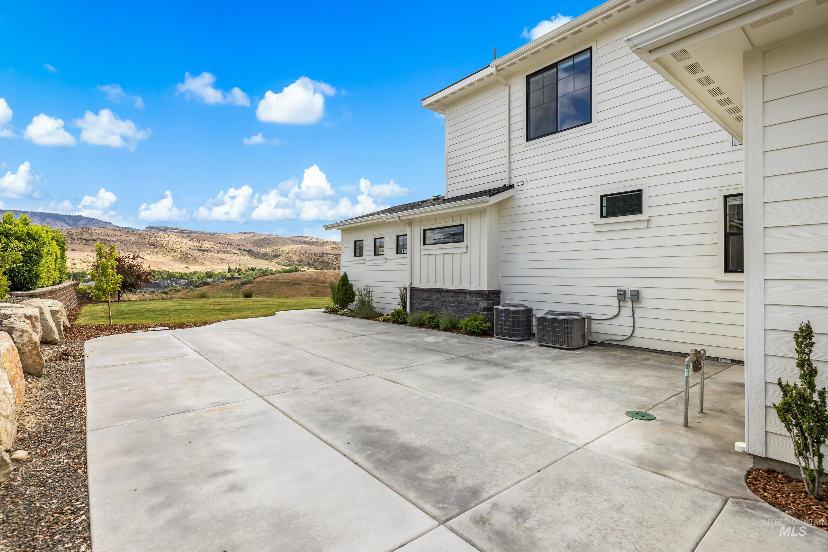 11937 N Barn Owl Way