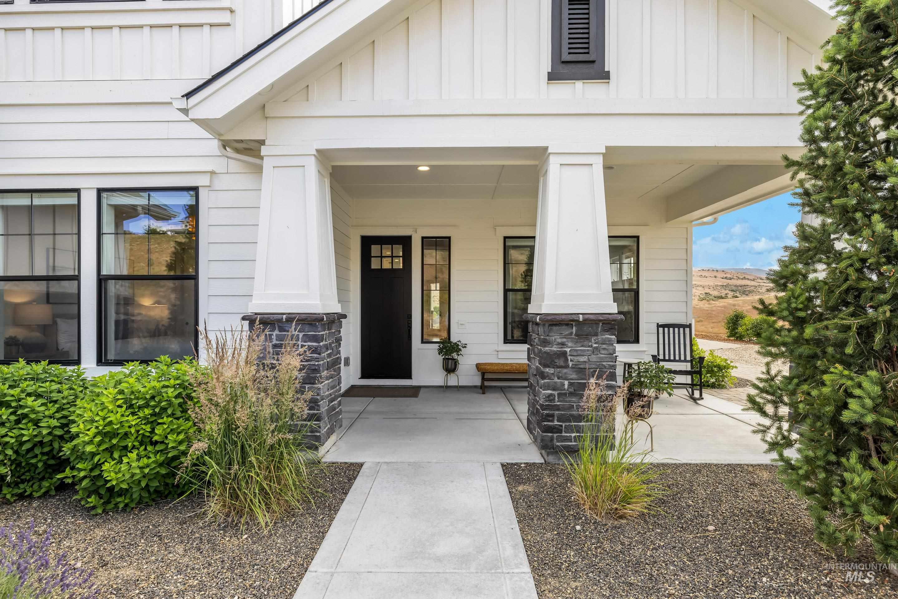 11937 N Barn Owl Way