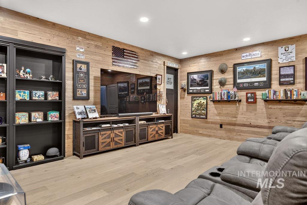 15058 Longwood Ct