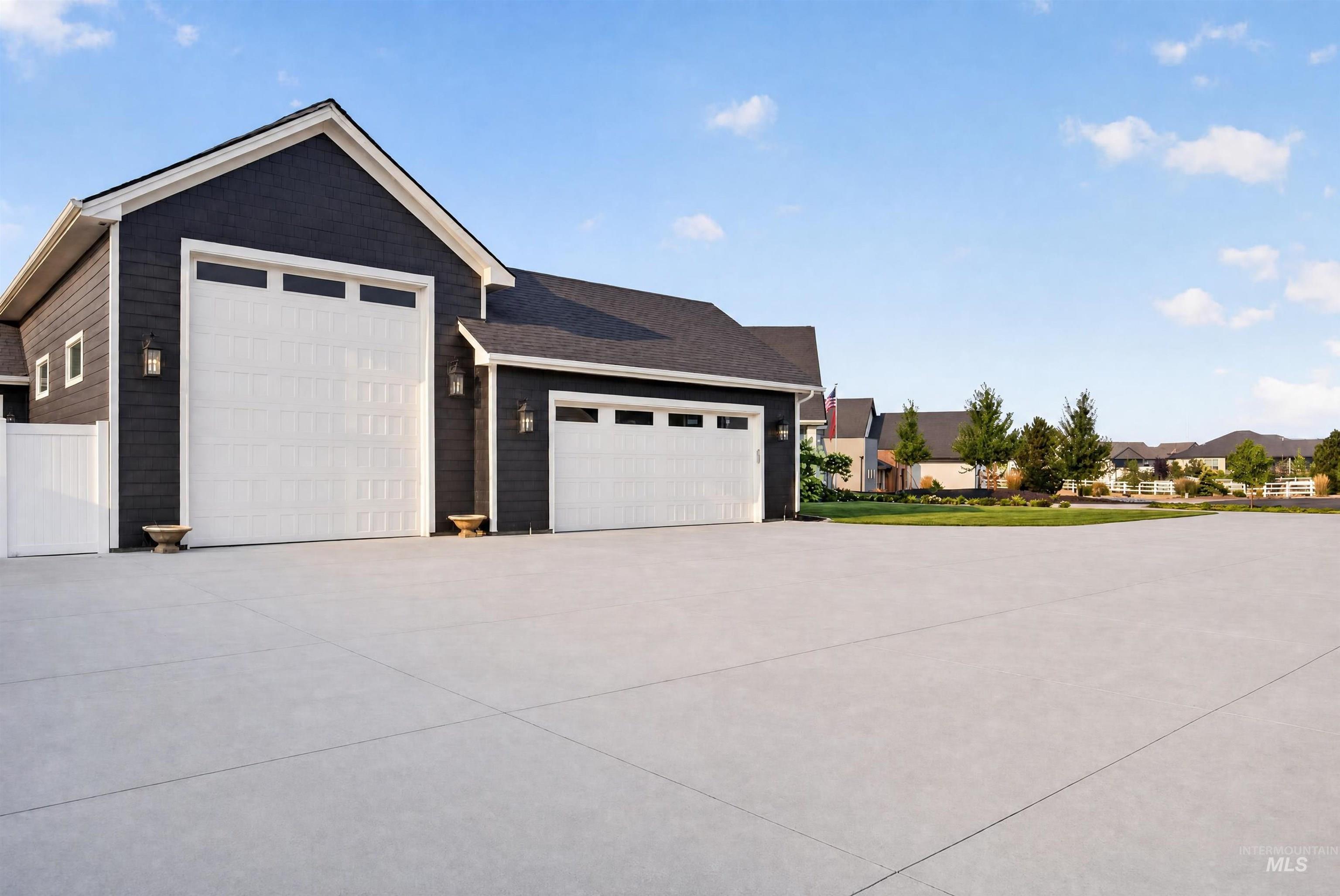 15058 Longwood Ct