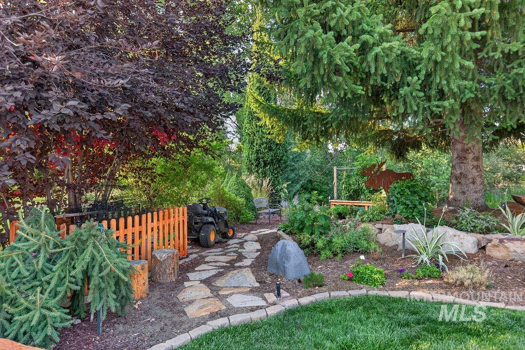 5088 W Hidden Springs Drive