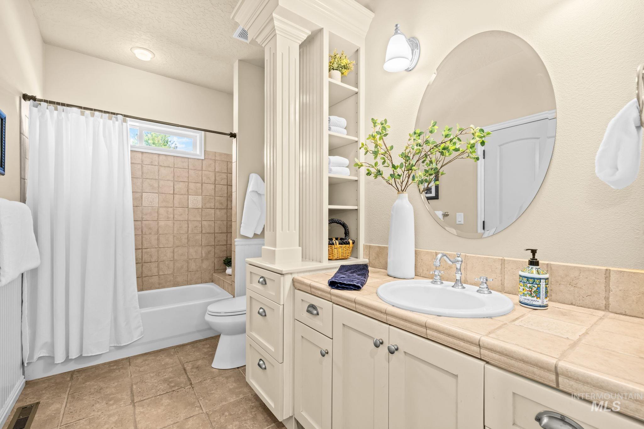 5088 W Hidden Springs Drive