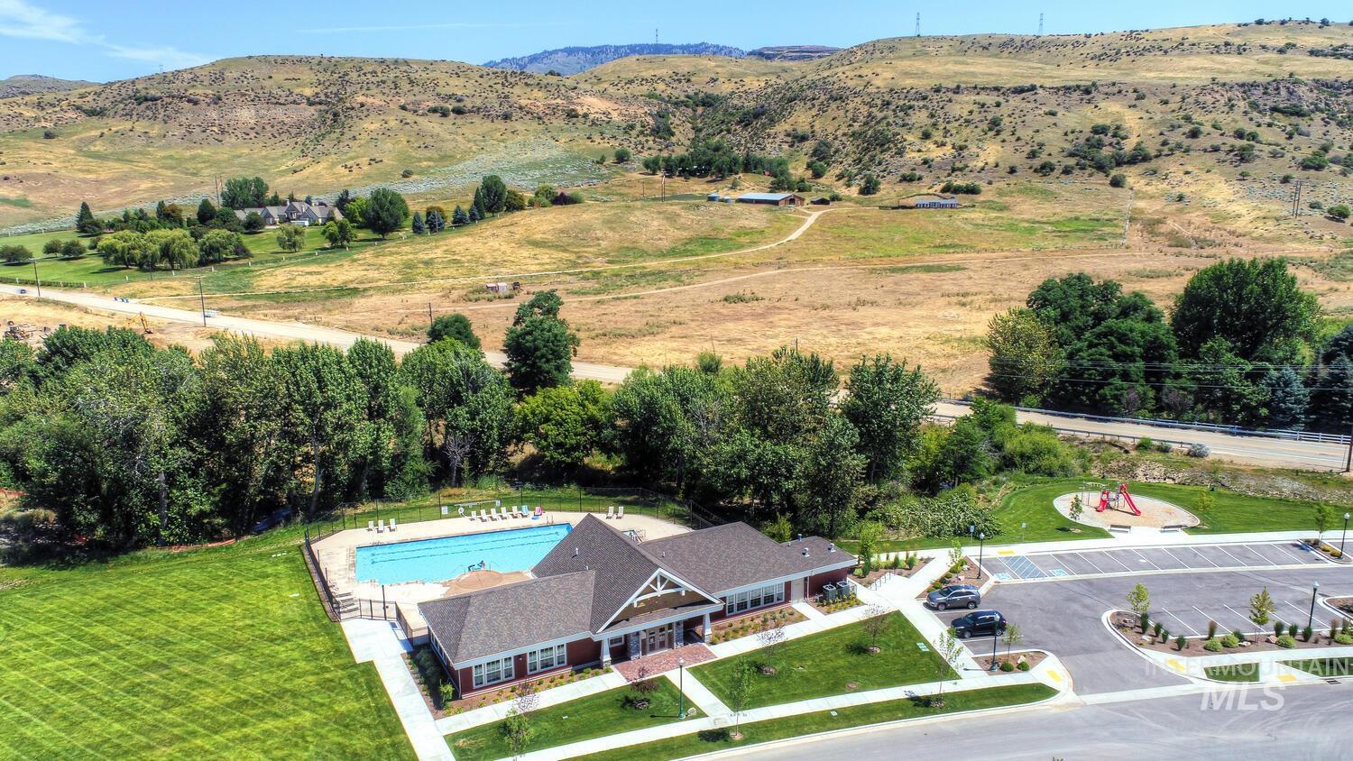 3808 W Hidden Springs Drive
