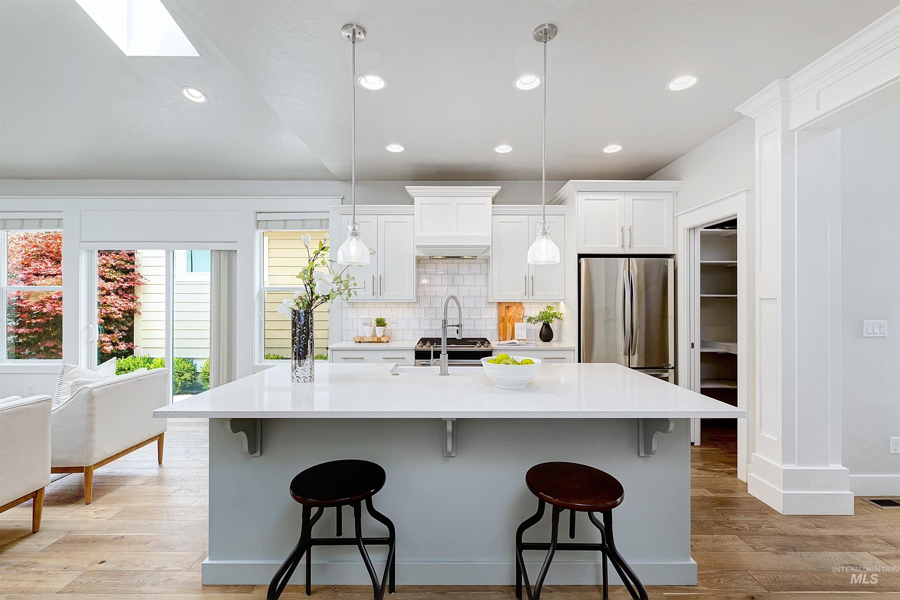 3808 W Hidden Springs Drive