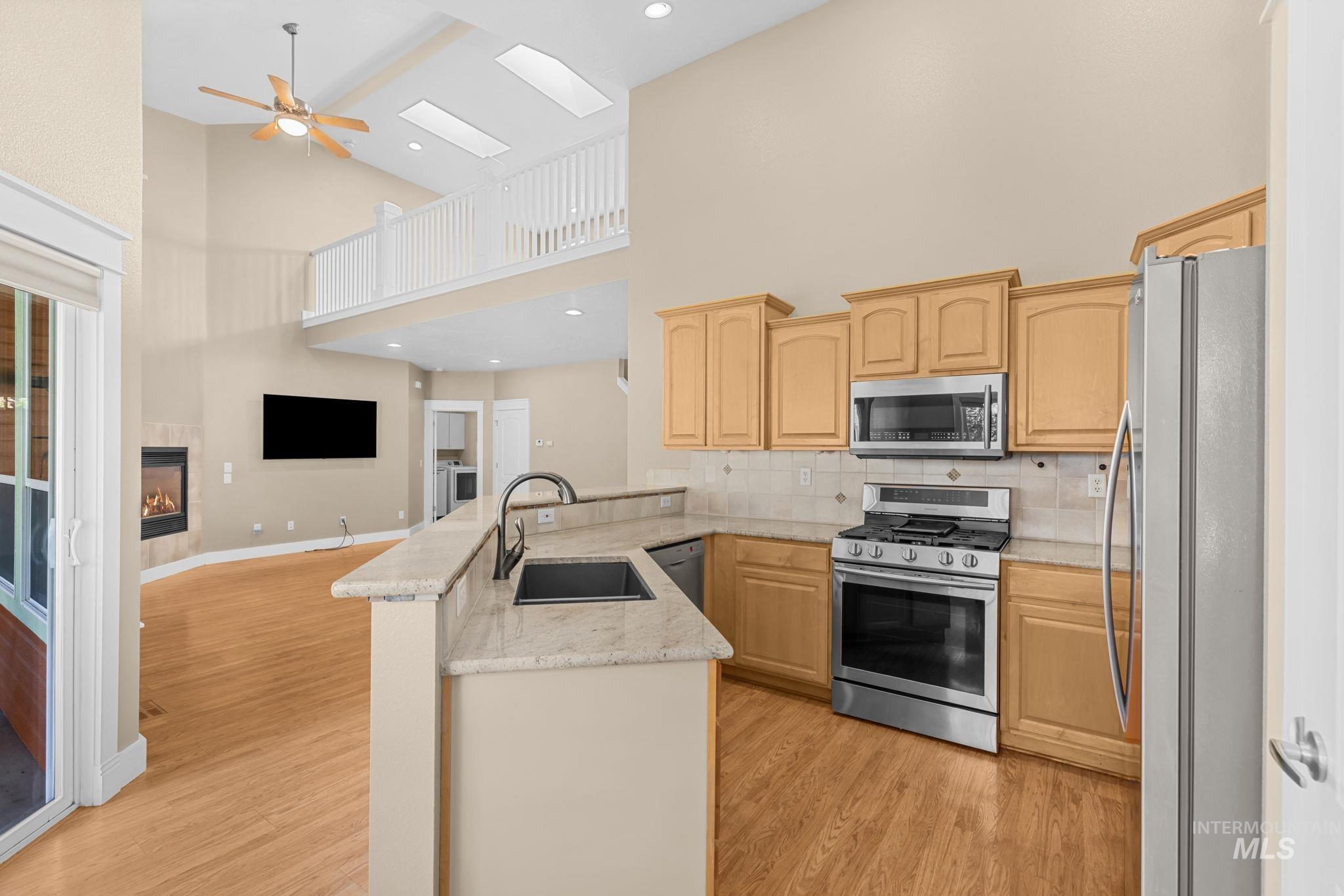 2246 N Eagle Creek