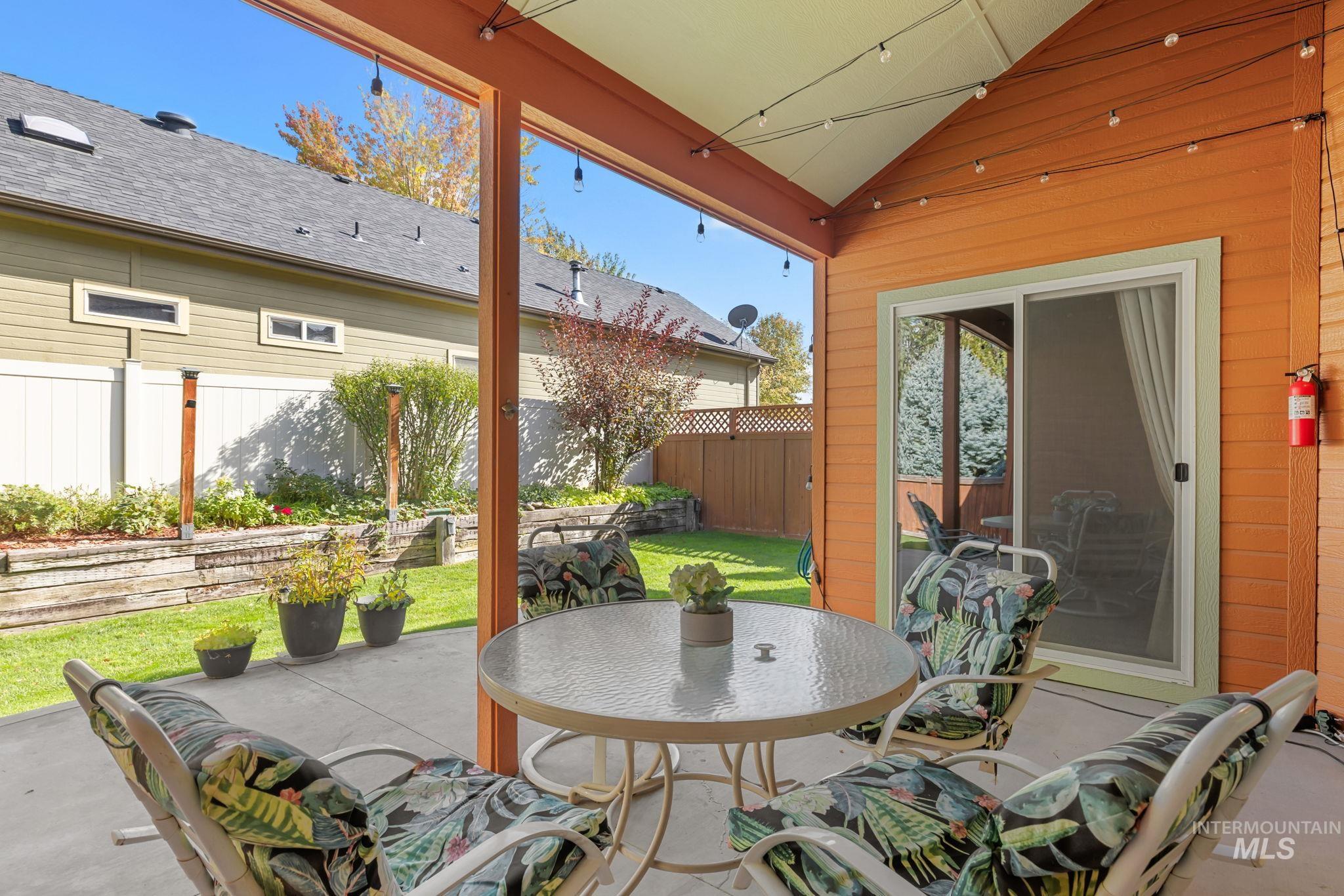 2246 N Eagle Creek