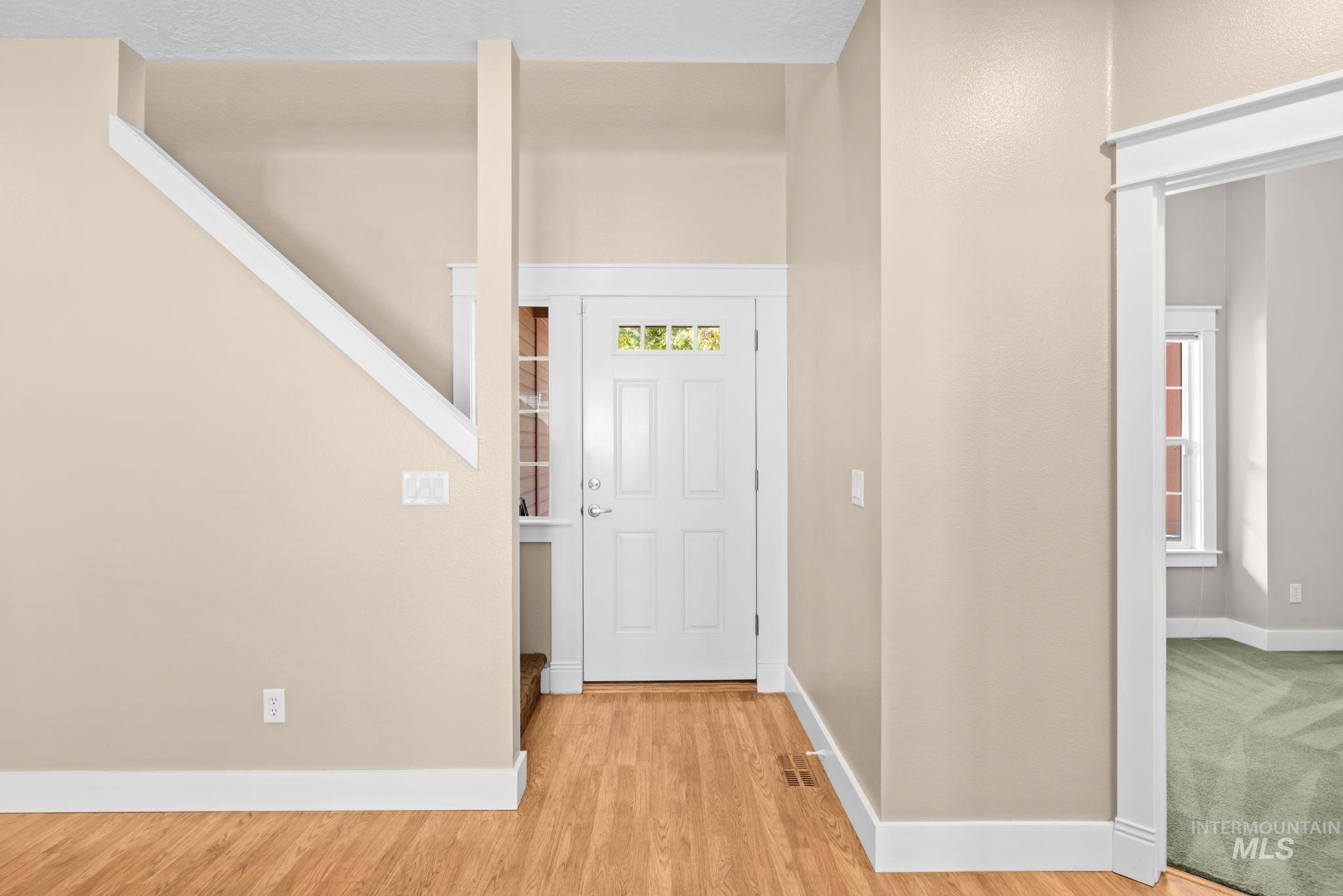 2246 N Eagle Creek