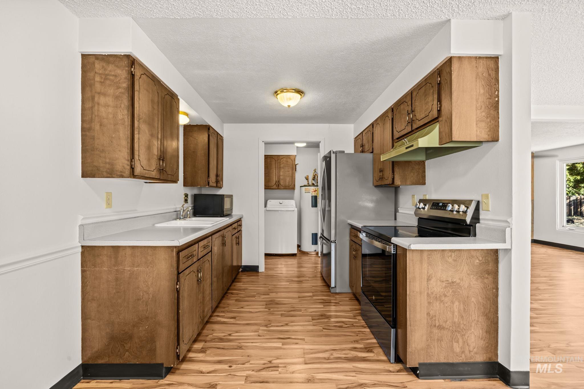 2440 S Virginia