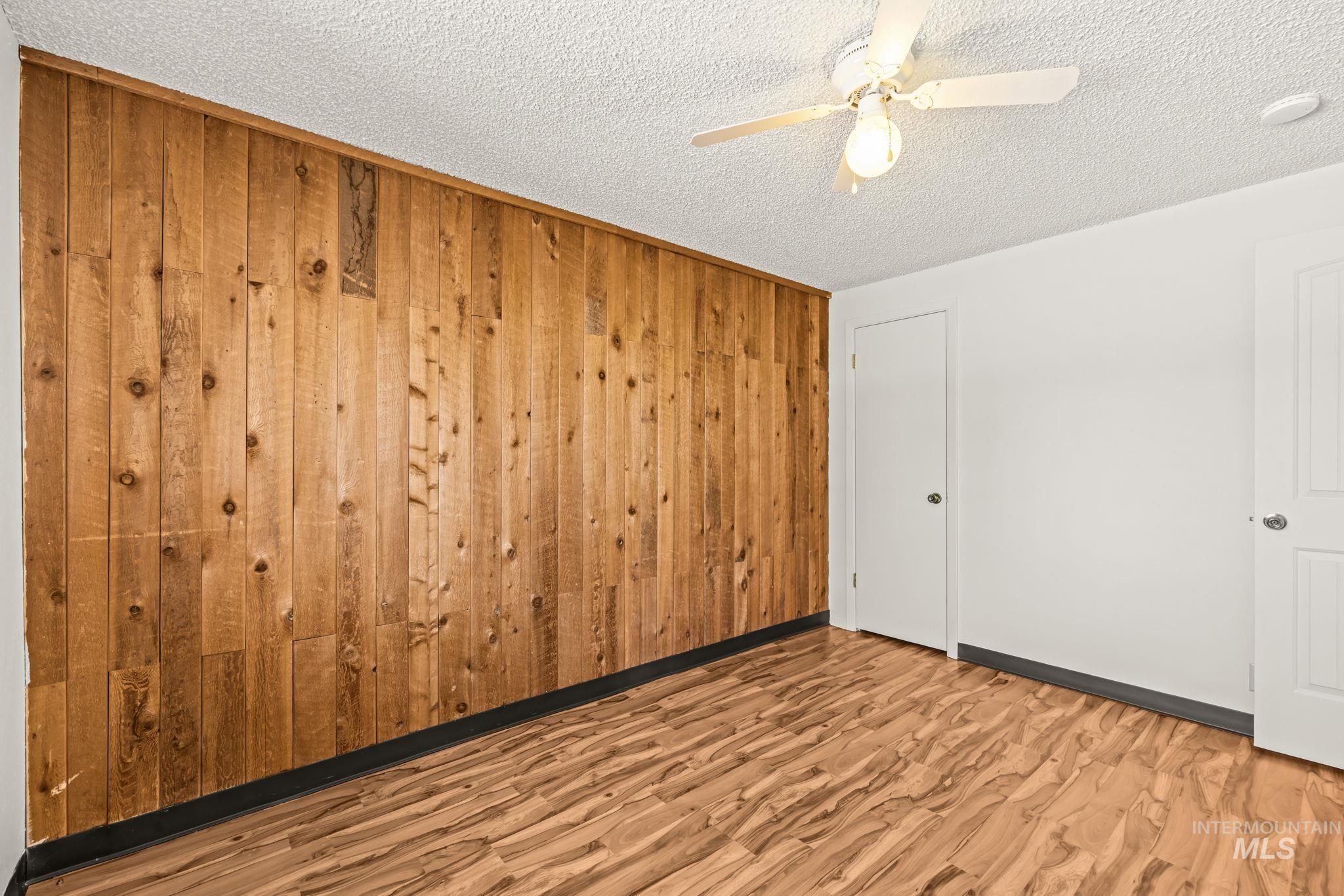 2440 S Virginia