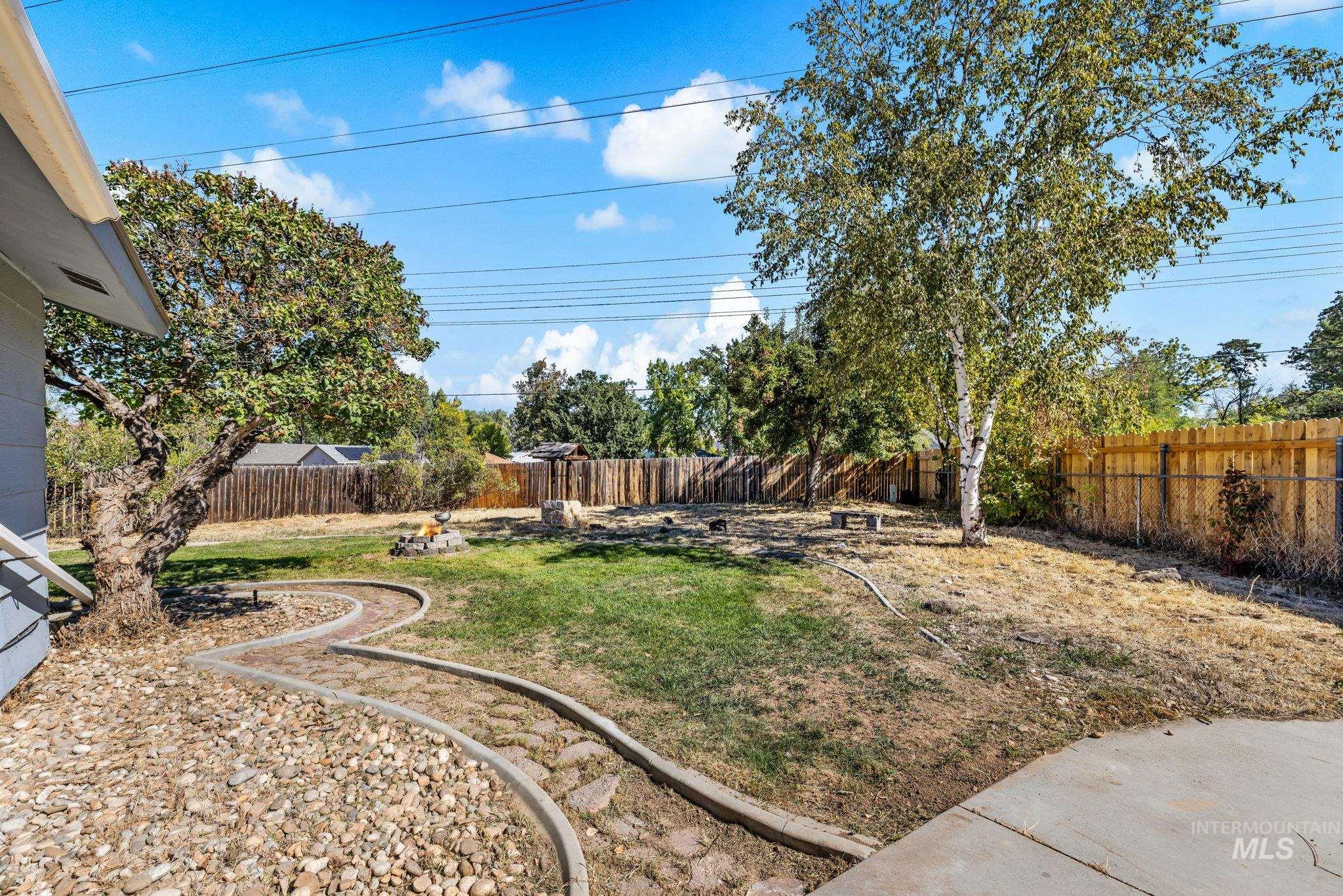 2440 S Virginia