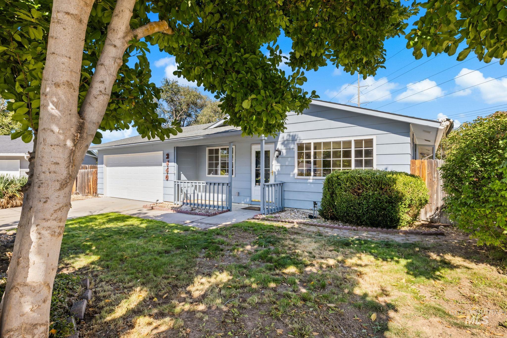 2440 S Virginia