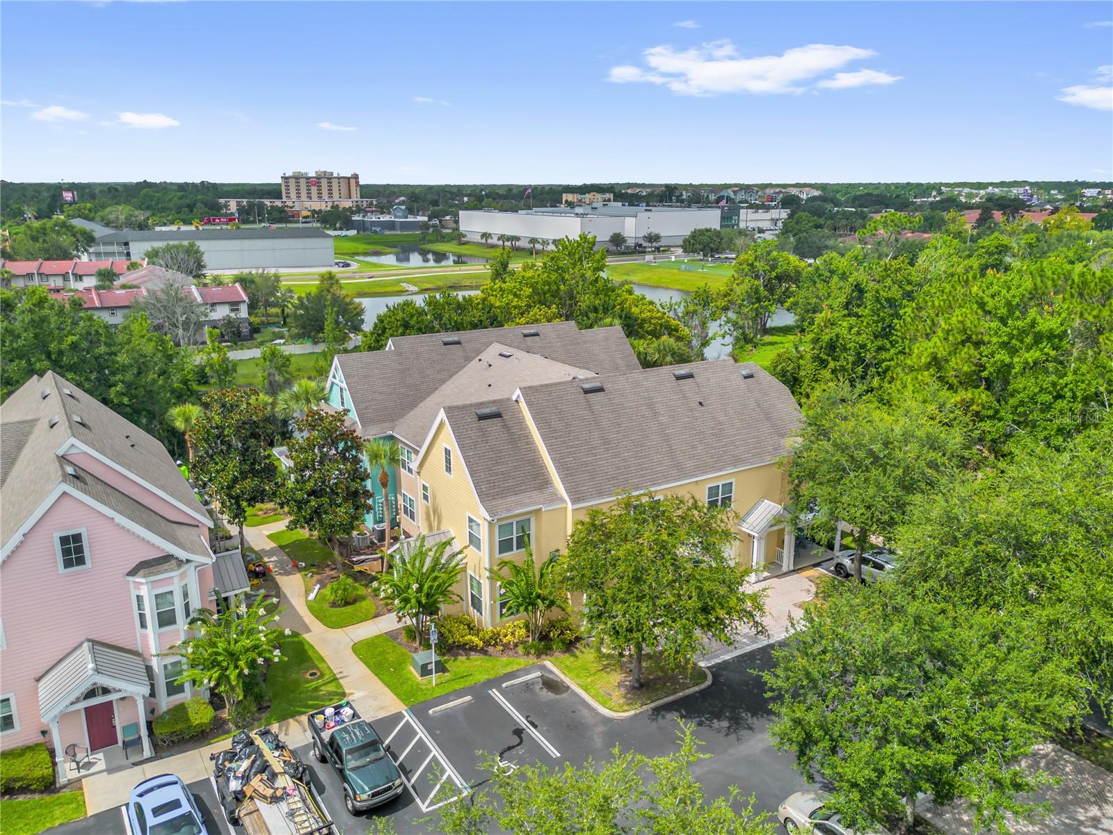 5008 MANGROVE ALY #204