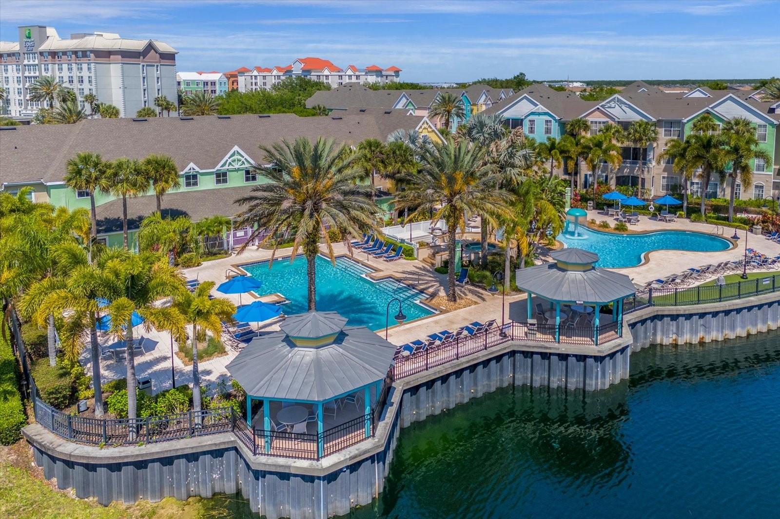 5008 MANGROVE ALY #204