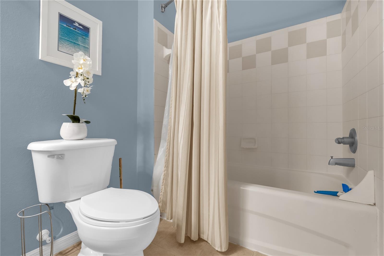 5008 MANGROVE ALY #204