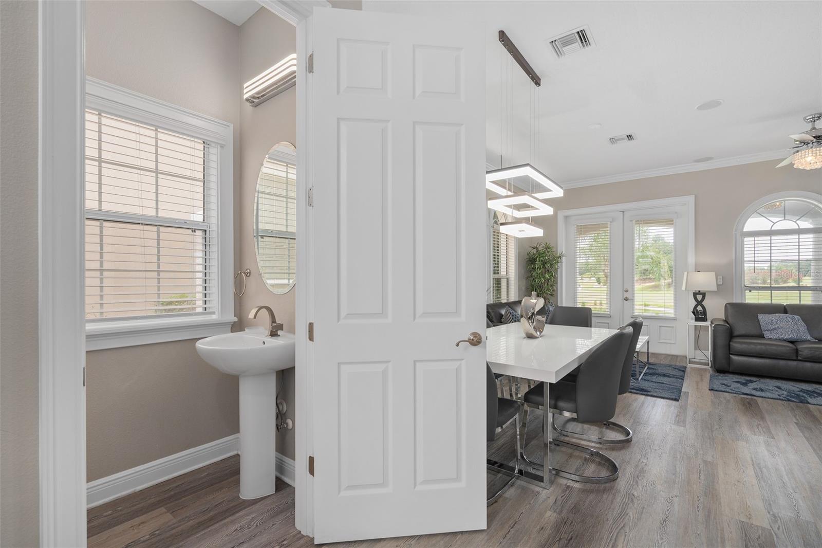 1402 TITIAN CT