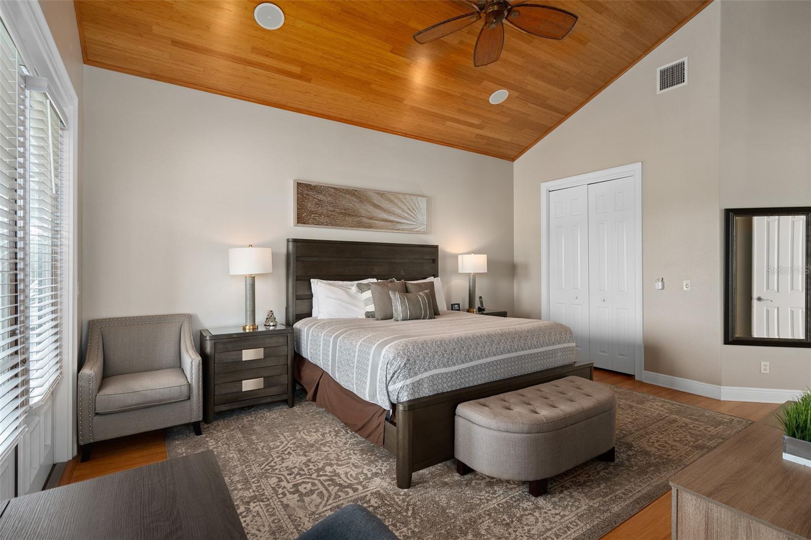 1402 TITIAN CT