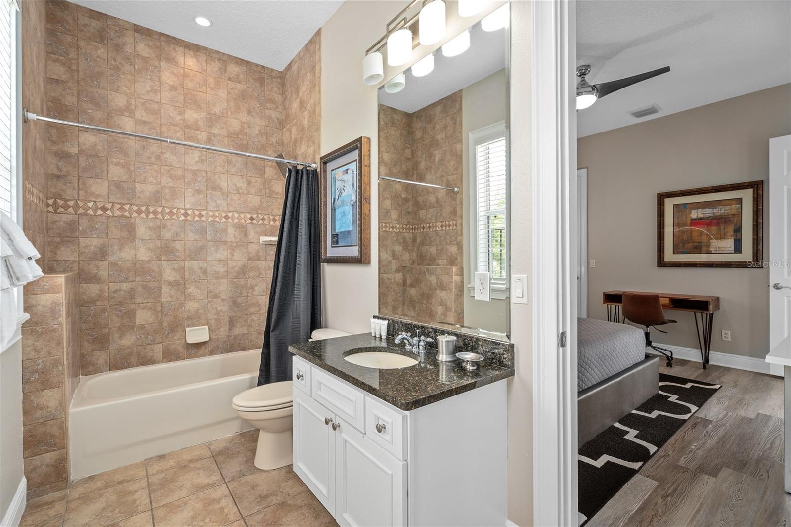 1402 TITIAN CT