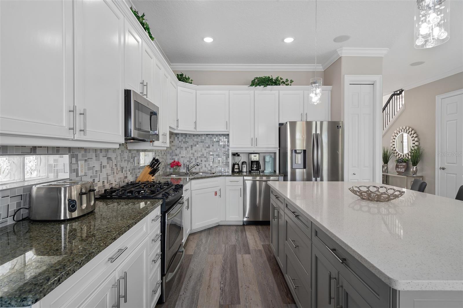 1402 TITIAN CT