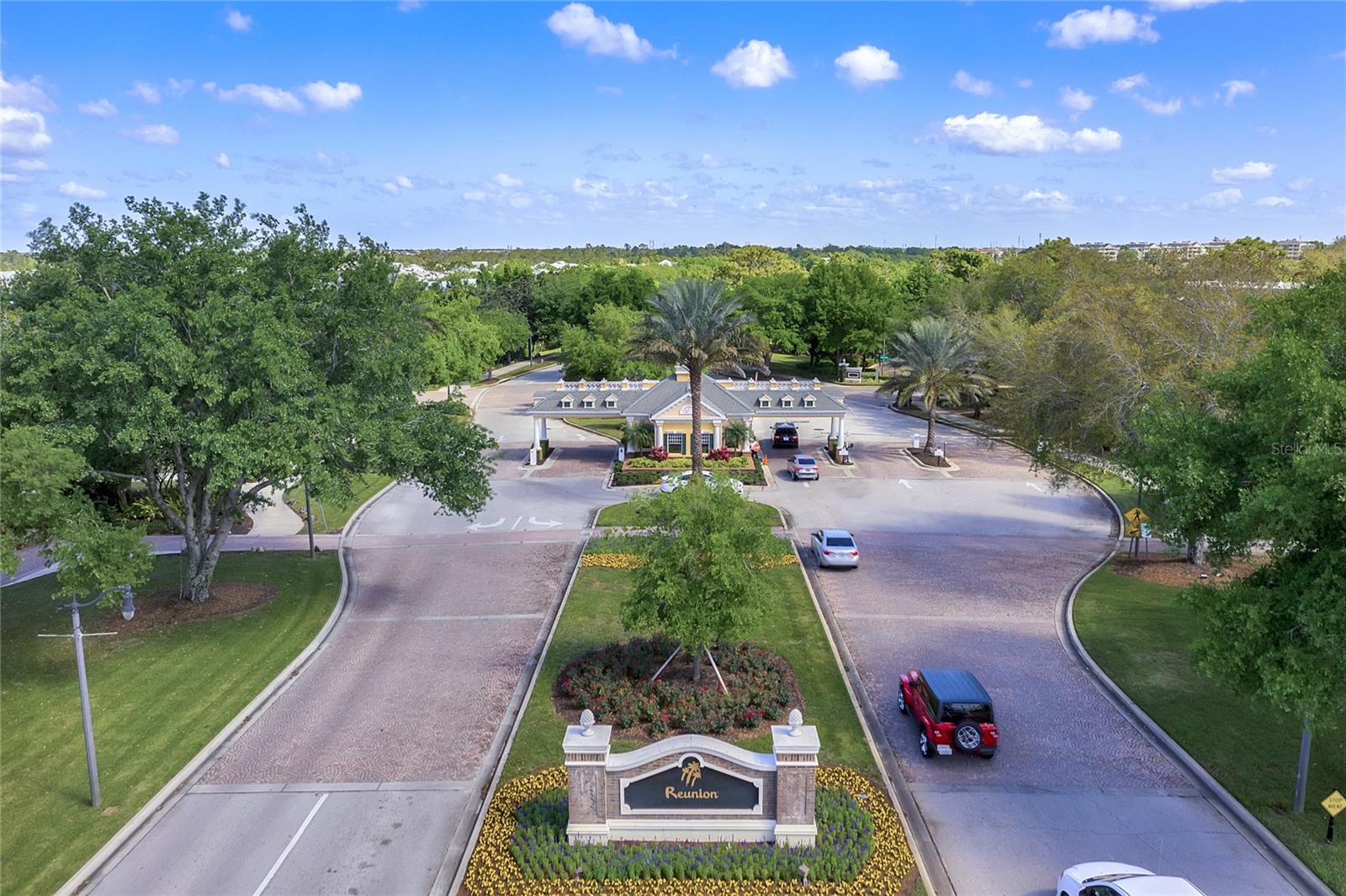 1402 TITIAN CT
