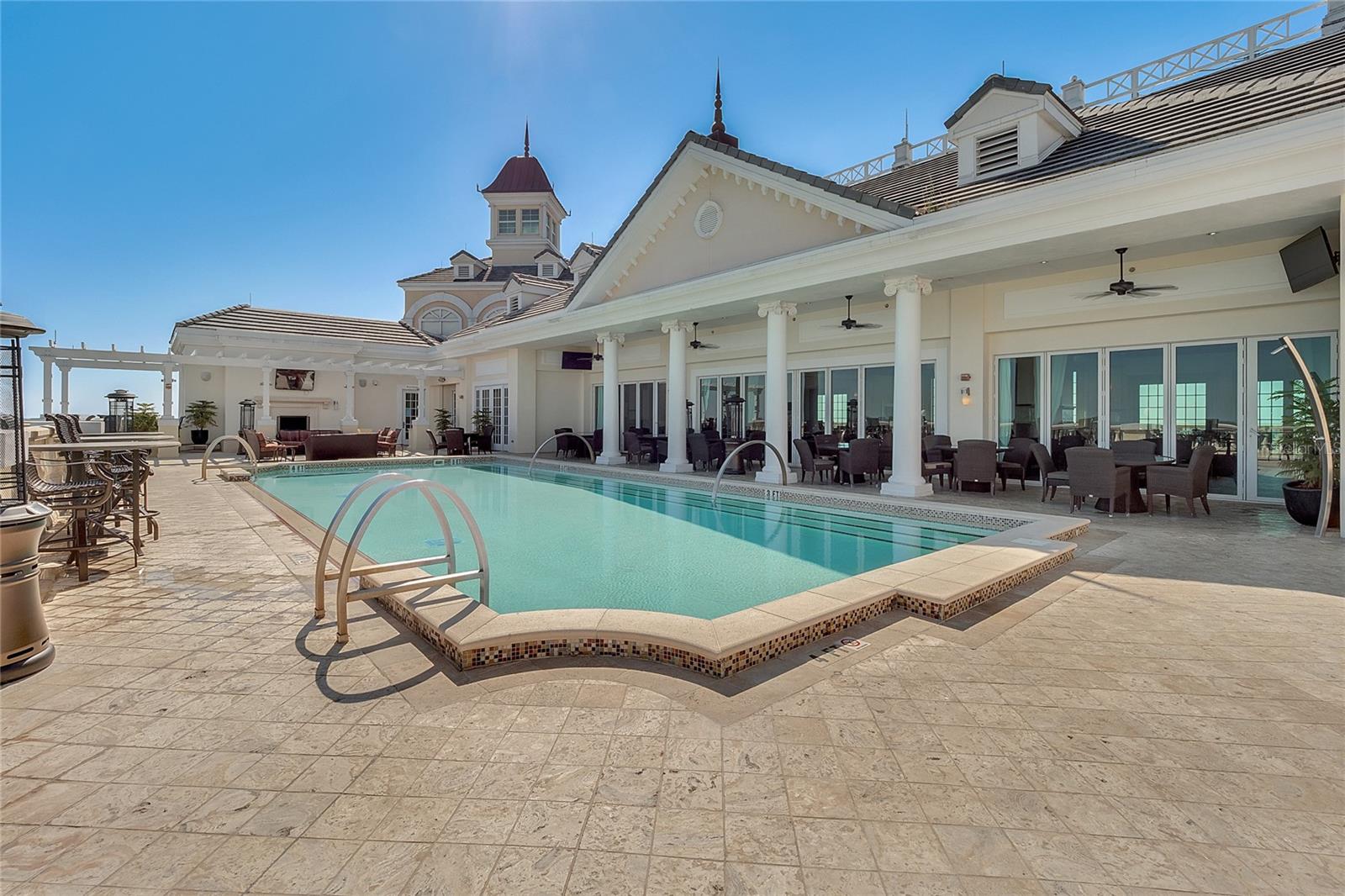1402 TITIAN CT