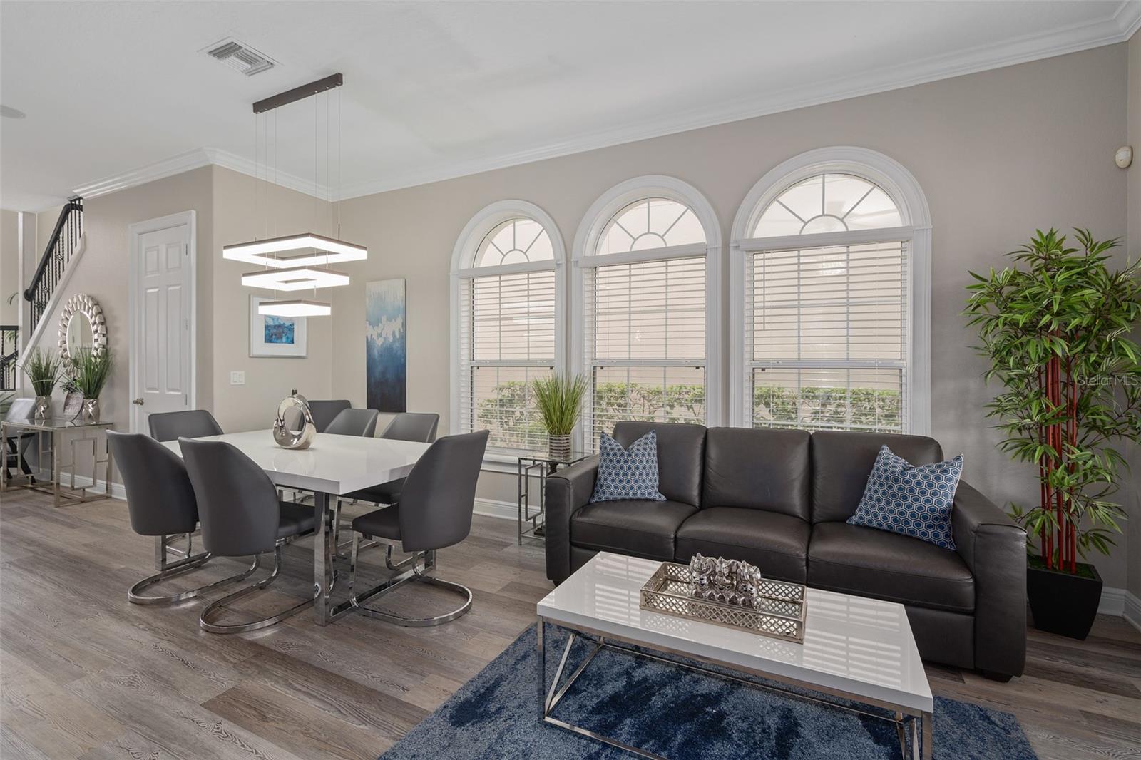 1402 TITIAN CT