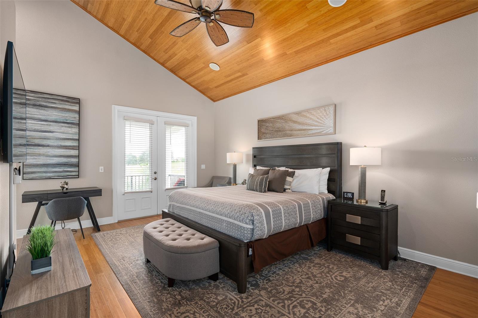 1402 TITIAN CT