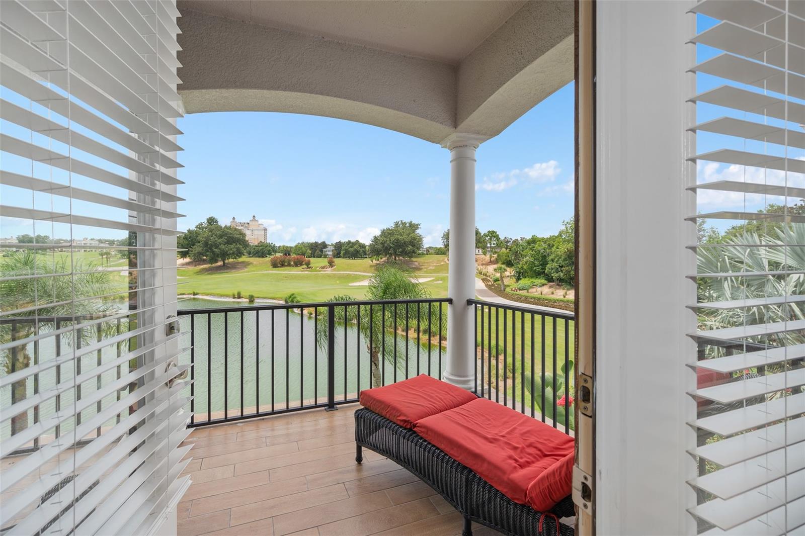 1402 TITIAN CT