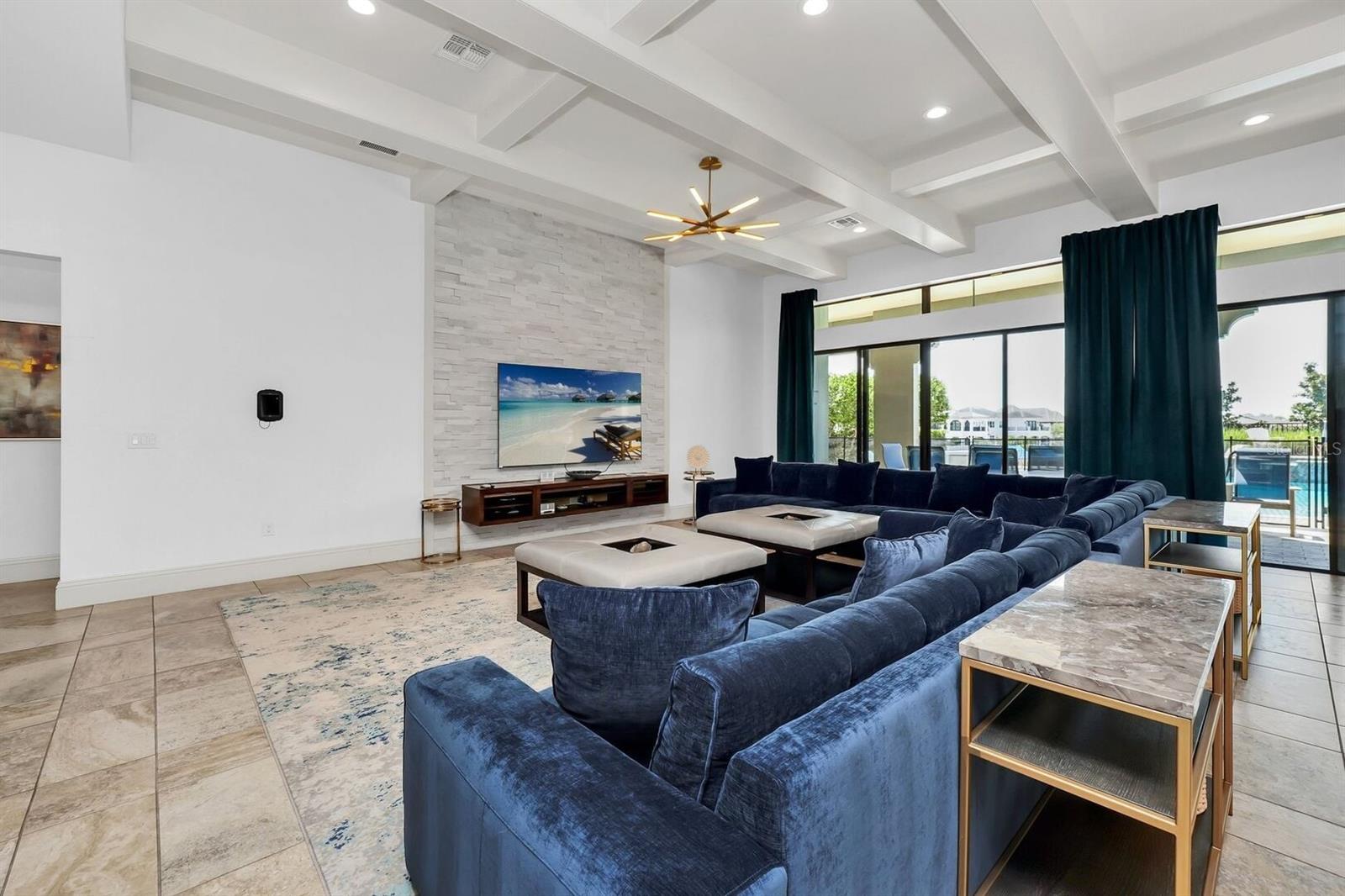445 MUIRFIELD LOOP