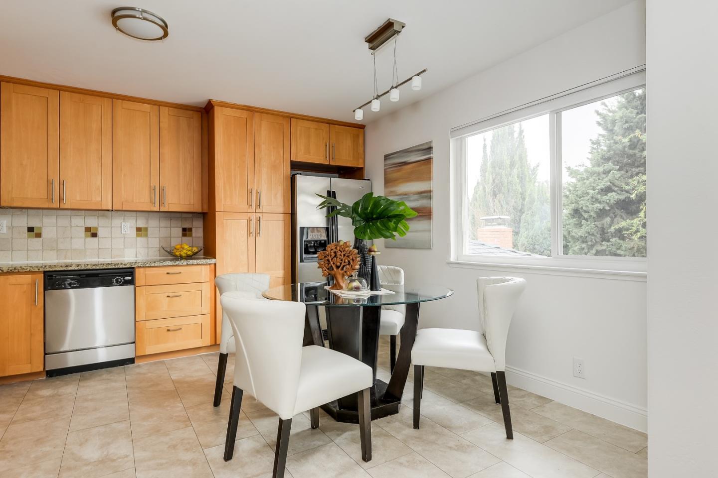 551 Grand Fir Avenue Unit: 3
