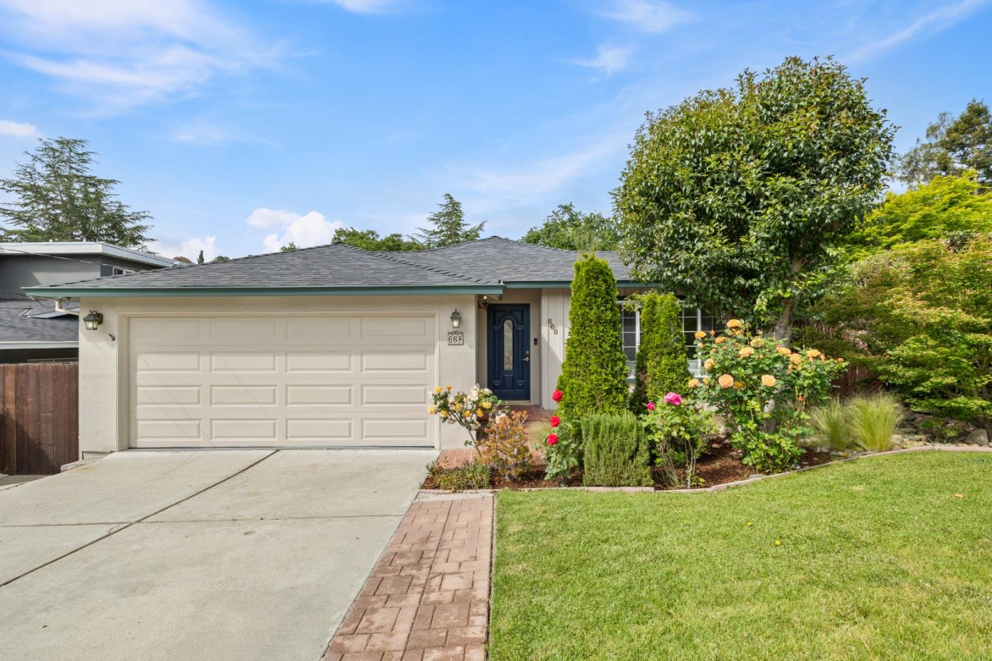 668 Canyon RD