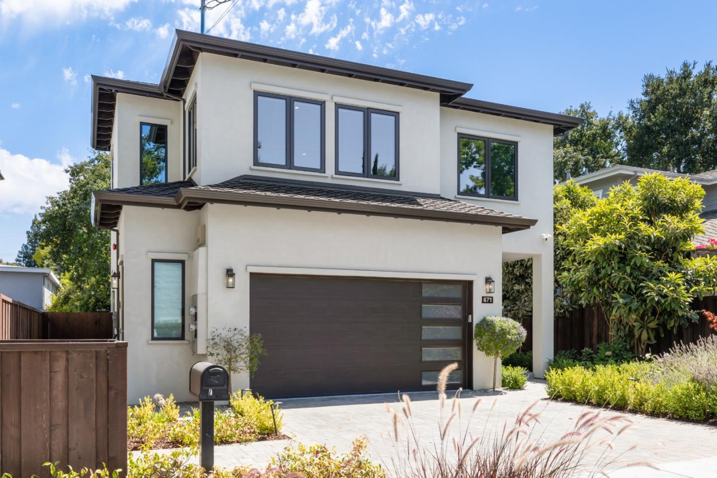 671 Live Oak Avenue