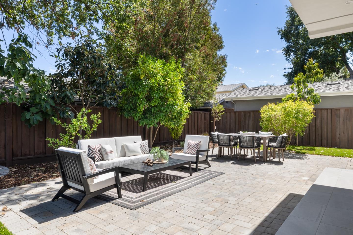 671 Live Oak Avenue